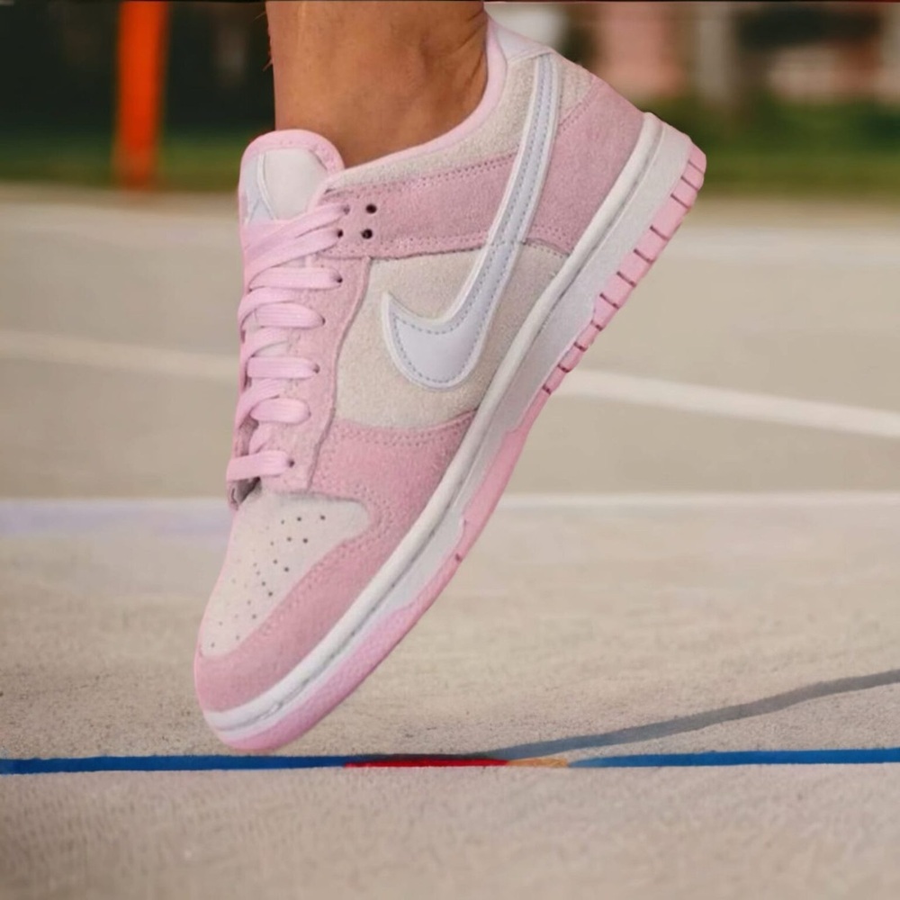 NIKE Dunk Low LX "Pink Foam" sneakers Size 7 - Picture 8 of 16
